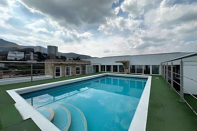 Estudio en la Flora jacuzzi406