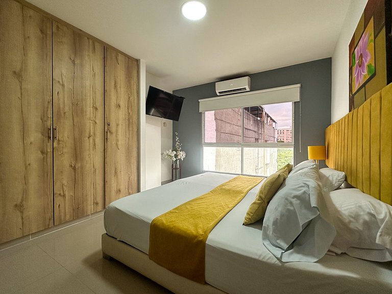 Estudio en la Flora jacuzzi406